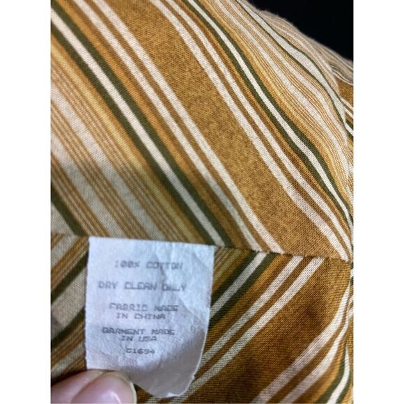 XL, Double D Ranch, tan corduroy with hook & eye closure and stud details. - Picture 8 of 15